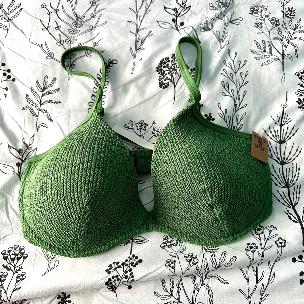Green Bra Style Bikini Top NWT